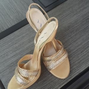 Womens gold sequined dress heels